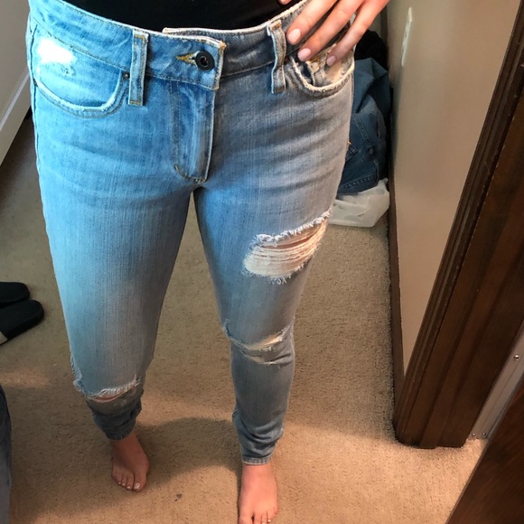 Joe’s Jeans - Light wash ripped skinny ankle - Picture 4 of 9
